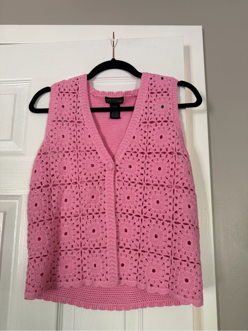 Design365 Pastel Pink Crochet Vest Sweater Top Cottagecore Grannycore